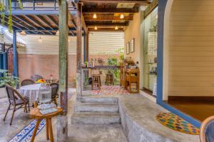 priya boutique house