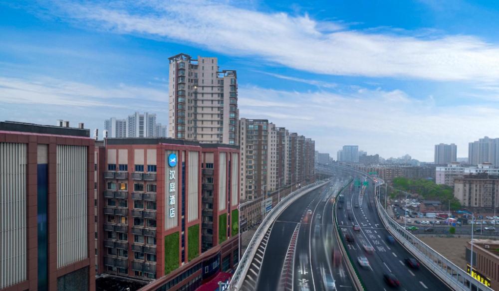 hanting hotel nanchang railway station east square