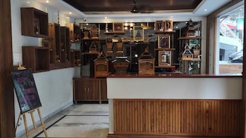 mahesh hotel and restaurant