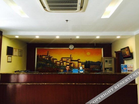 hanting hotel dalian railway station light rail station