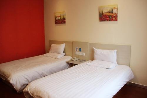 hanting hotel tiajin jinghai jingwen road