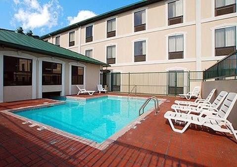 ark suites by oyo jonesboro i 555