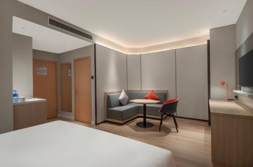 holiday inn express wawu mountain an ihg hotel