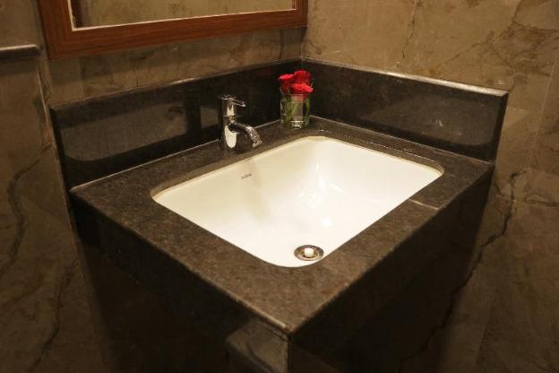 hotel emeraald house