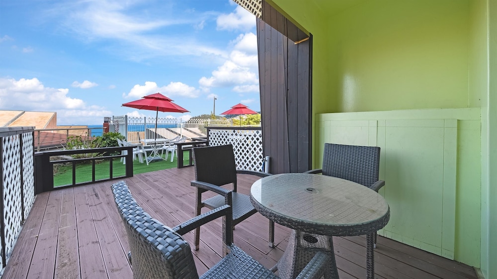 geojedo pilos ocean view pension