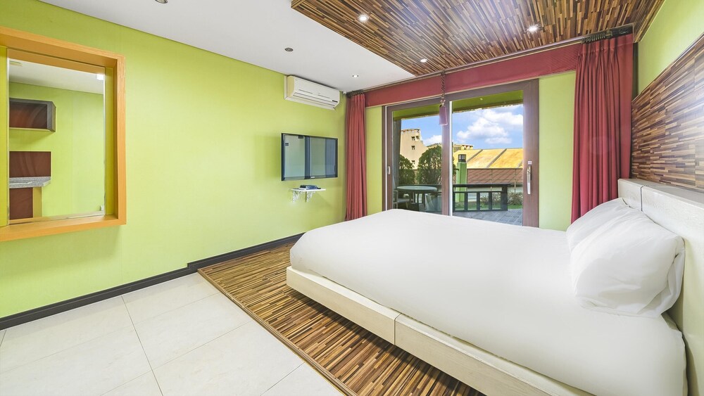 geojedo pilos ocean view pension