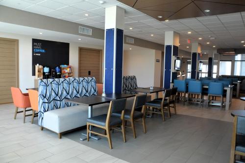 holiday inn express cabot an ihg hotel