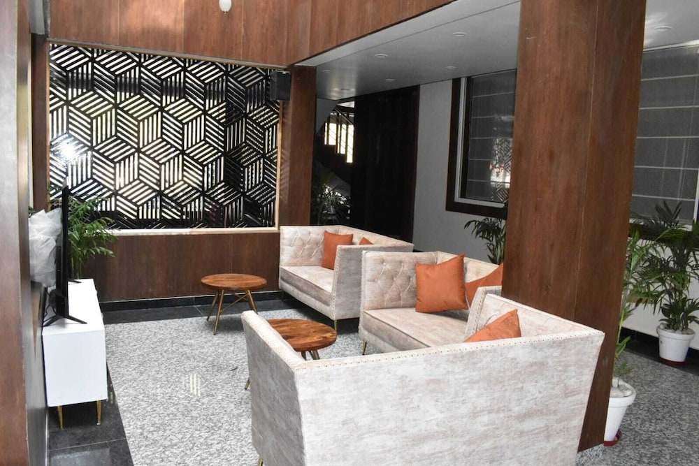 hotel the mango tree