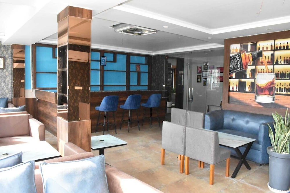 hotel the mango tree