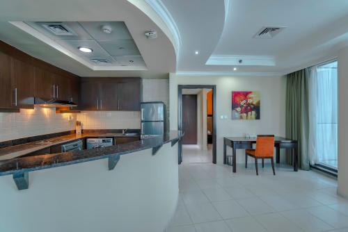 icon delux hotel apartments al barsha