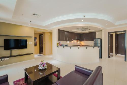 icon delux hotel apartments al barsha