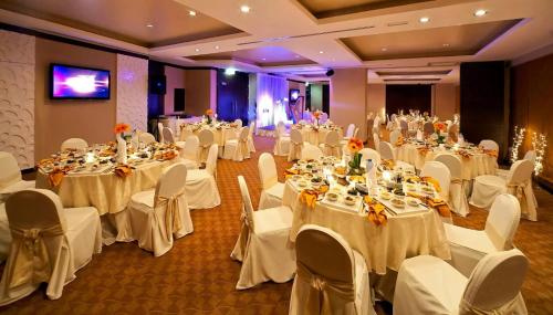 icon delux hotel apartments al barsha