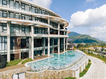 lady hill sapa resort