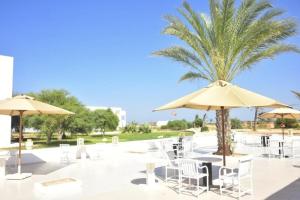 tmk marine beach hotel