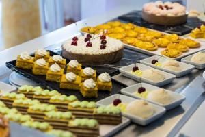 tmk marine beach hotel