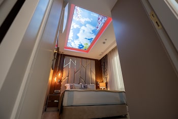 elysium deluxe suites