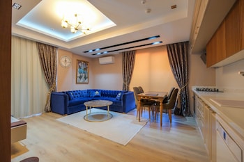 elysium deluxe suites