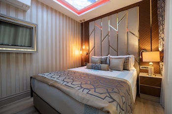 elysium deluxe suites