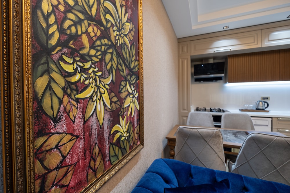 elysium deluxe suites