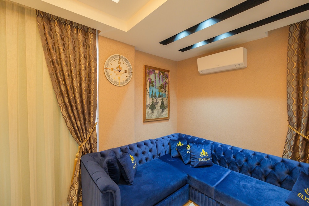 elysium deluxe suites