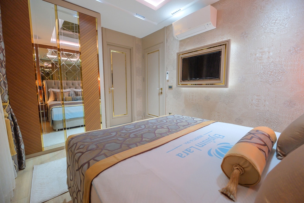 elysium deluxe suites