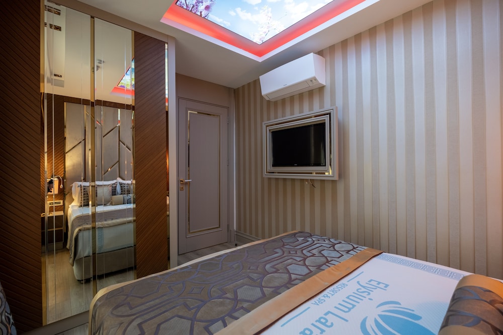 elysium deluxe suites