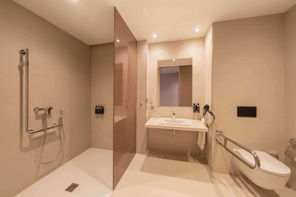 eurostars oasis marbella