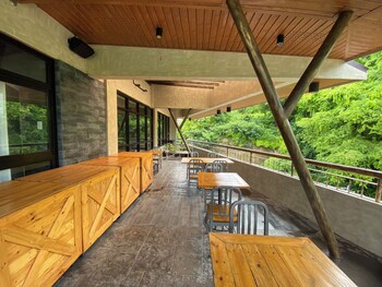 aqua frontier hotel and restaurant