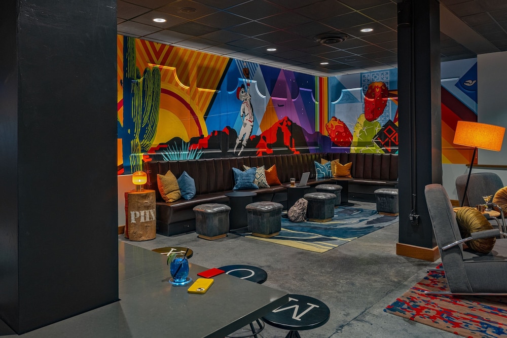 moxy phoenix downtown