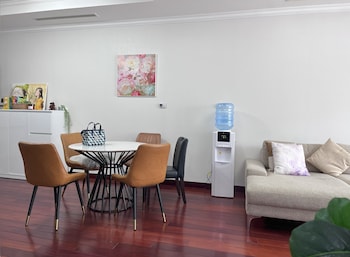 mai homestay royal city 3 bedrooms