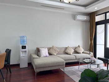 mai homestay royal city 3 bedrooms