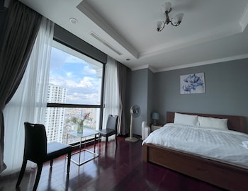 mai homestay royal city 3 bedrooms