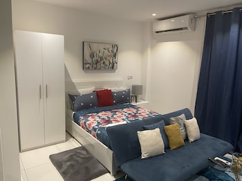 unique homes by embassy gardens