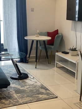 unique homes by embassy gardens