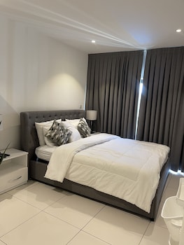 unique homes by embassy gardens