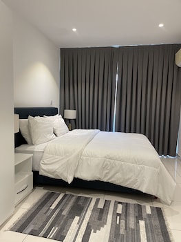 unique homes by embassy gardens