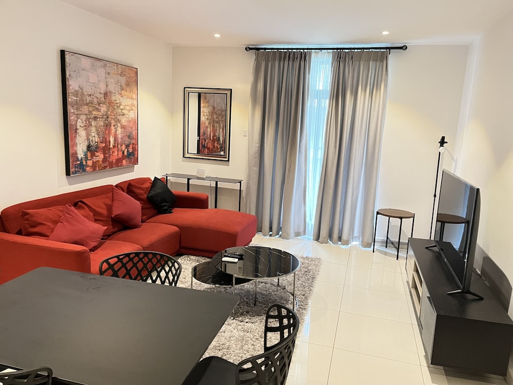 unique homes by embassy gardens