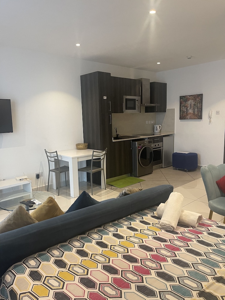 unique homes by embassy gardens