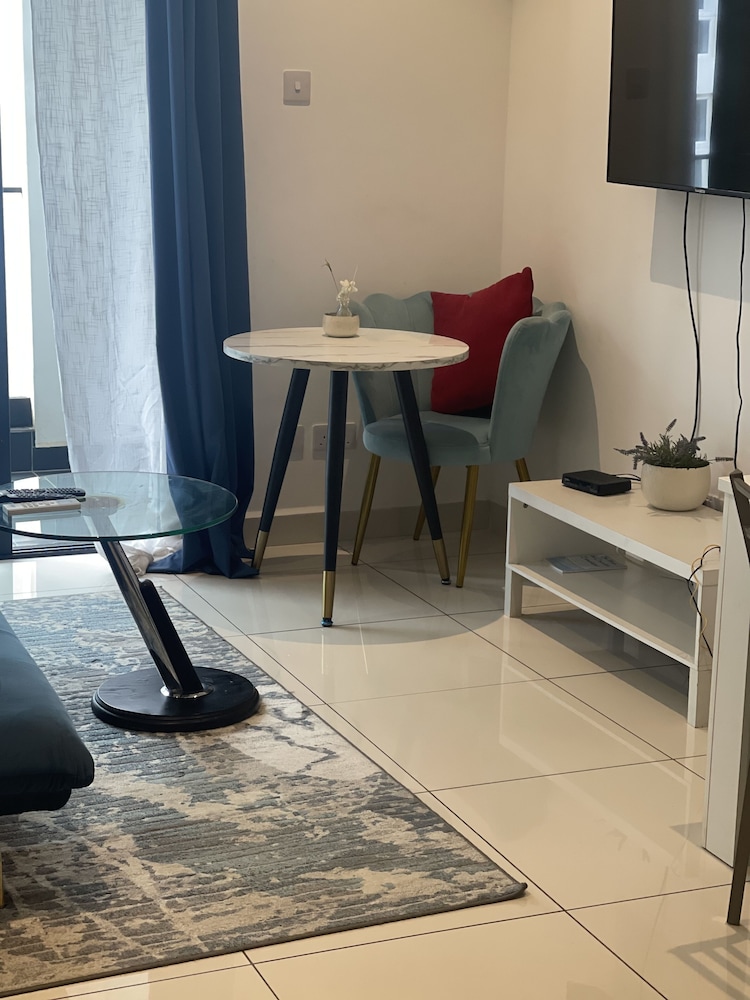 unique homes by embassy gardens