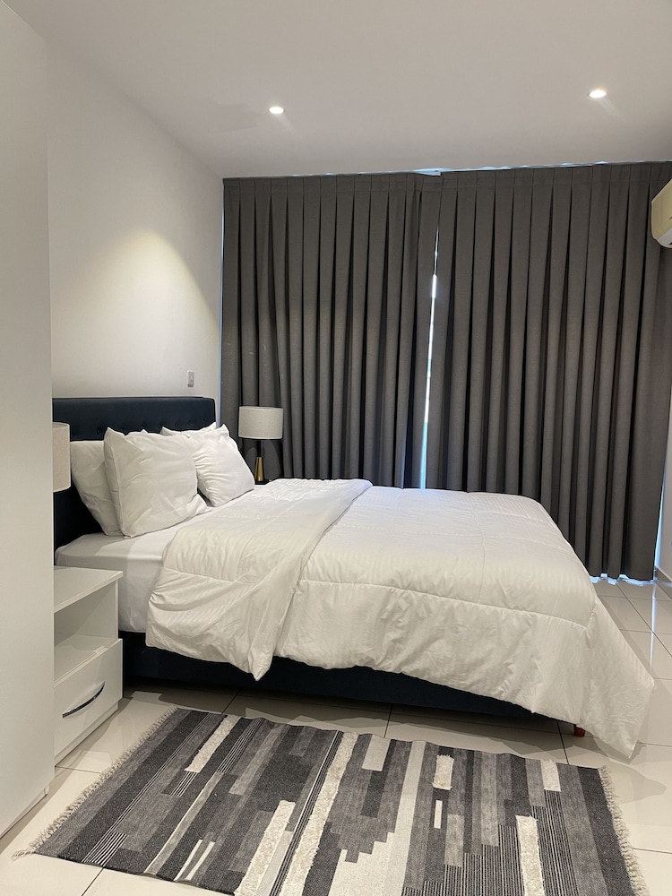 unique homes by embassy gardens