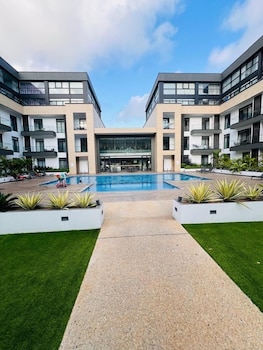 unique homes by embassy gardens