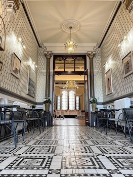 the parrs bank hotel