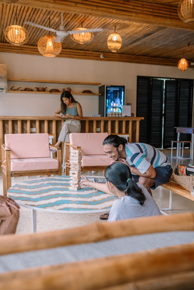 happiness hostel siargao