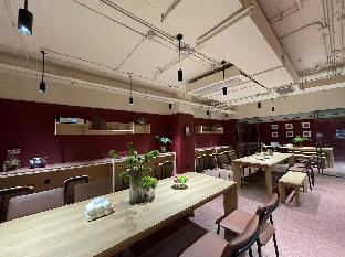 base wangfujing serviced apartment