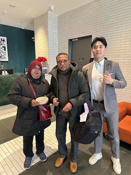 base wangfujing serviced apartment