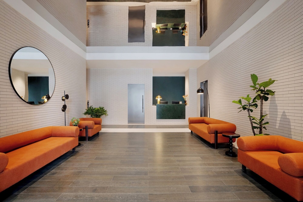 base wangfujing serviced apartment