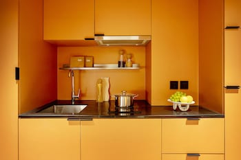 base wangfujing serviced apartment