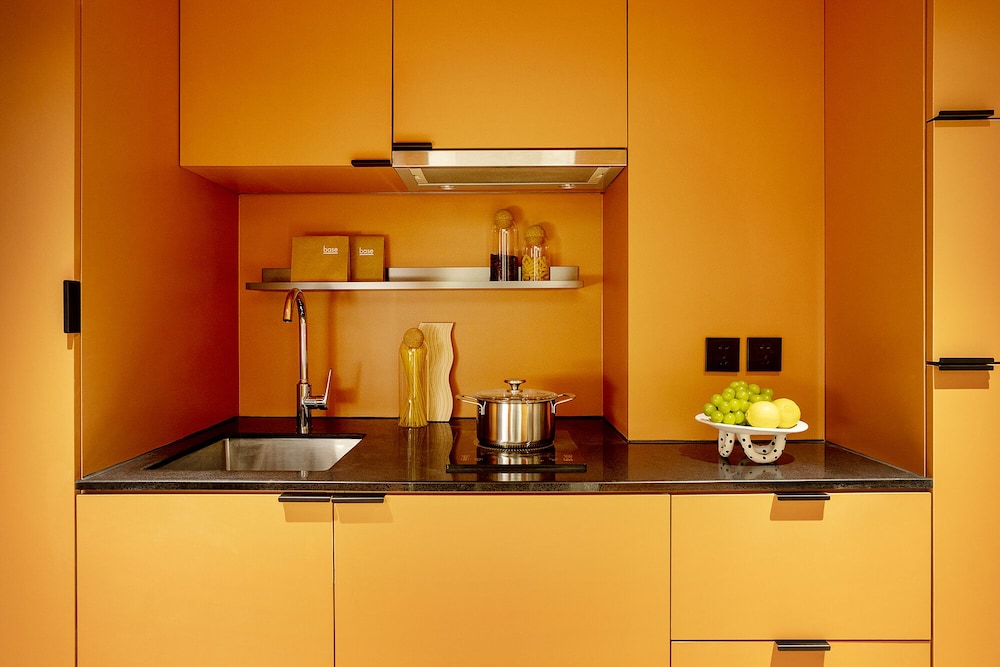 base wangfujing serviced apartment