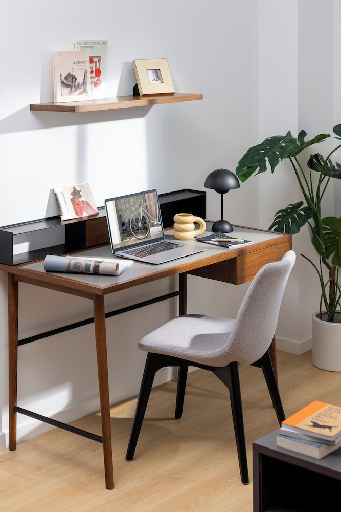 base wangfujing serviced apartment