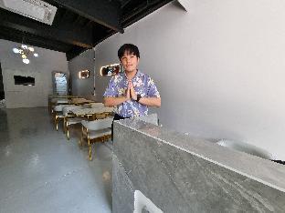 met a space pod phrom phong